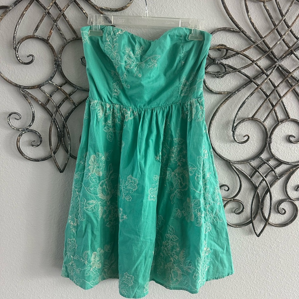 Flying Tomato Strapless Dress with Embroidered Flowers